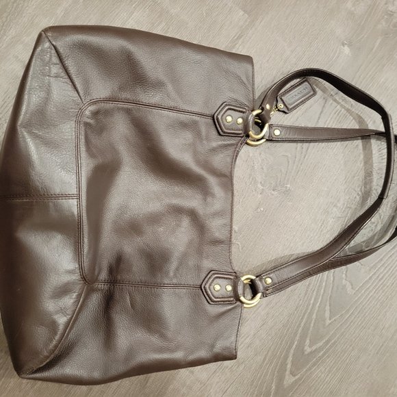 Coach - Picture 2 of 4